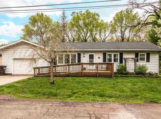 208 Lockview St, Creve Coeur, IL 61610