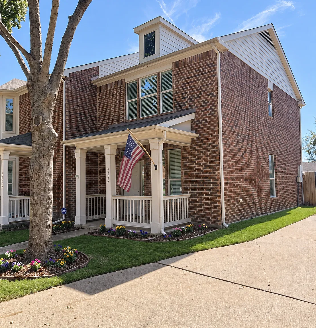 2 bed, 1.5 bath, 1125 sqft, $2,500 — Photo 2