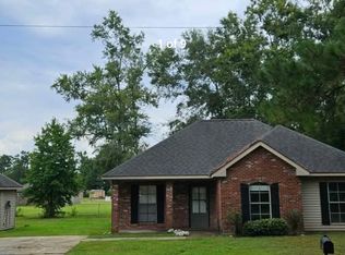 2 Adrienne St, Madisonville, LA 70447
