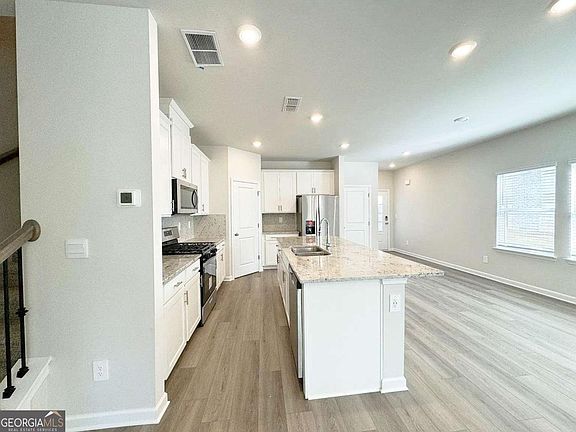 5th image of 4264 Holland Pl #R