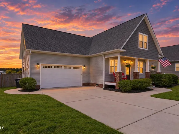 160 Braddock Dr, Lillington, NC 27546