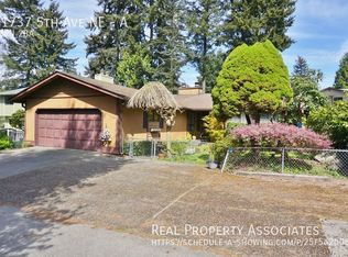 11737 5th Ave NE #A, Seattle, WA 98125