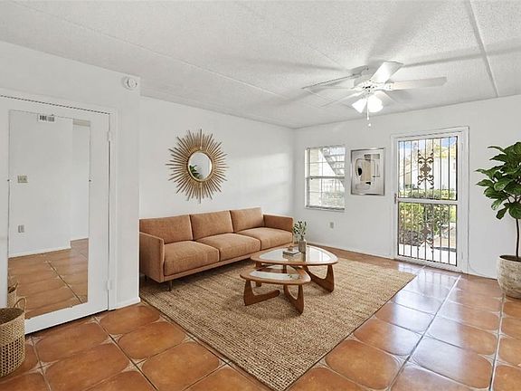 2nd image of 525 Conway Rd APT 29