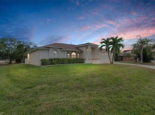 17125 Tropical Rd, Fort Myers, FL 33967