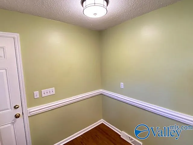 6008 Ellington Rd NW — Photo 22