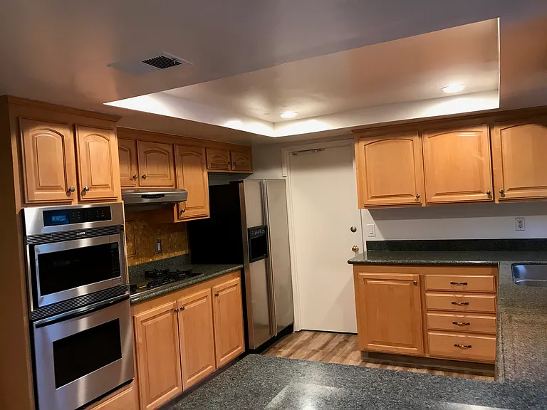 223 Chestnut Ct — Photo 11