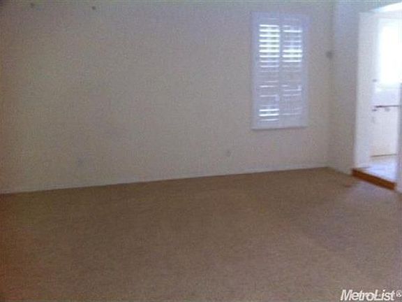 2nd image of 1240 Valencia Dr