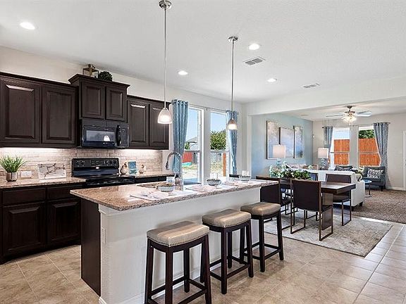 2nd image of 529 Heartland Dr