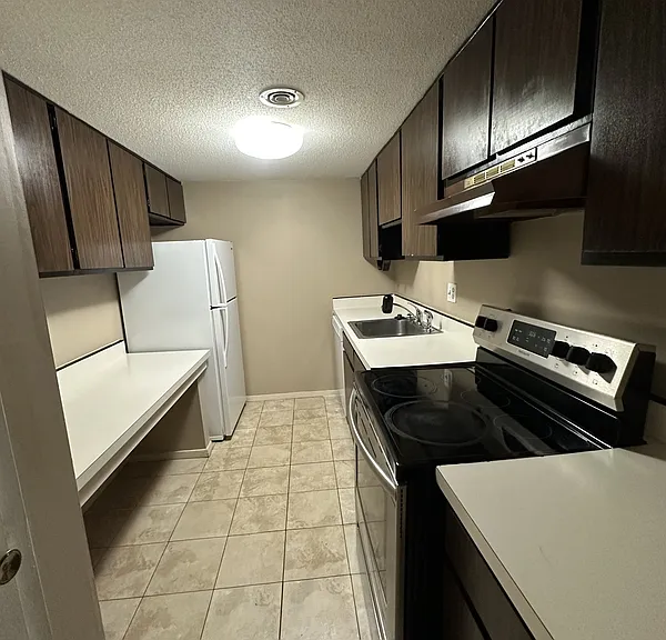 1855 Poplar Woods Cir W #1-303 — Photo 2