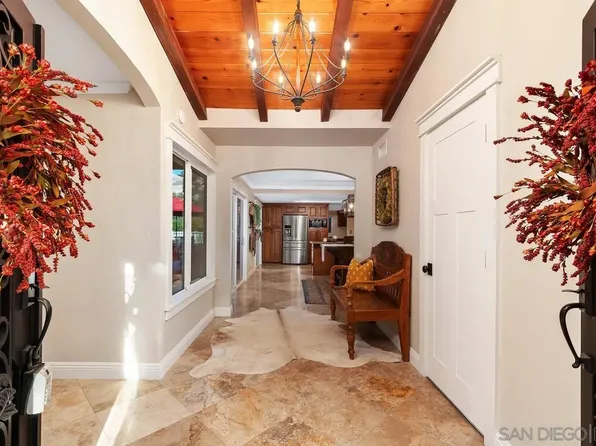 10021 Dunbar Ln, El Cajon, CA 92021