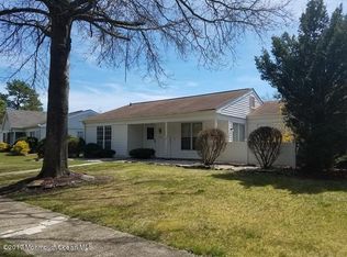 570A Sheffield Dr, Manchester, NJ 08759