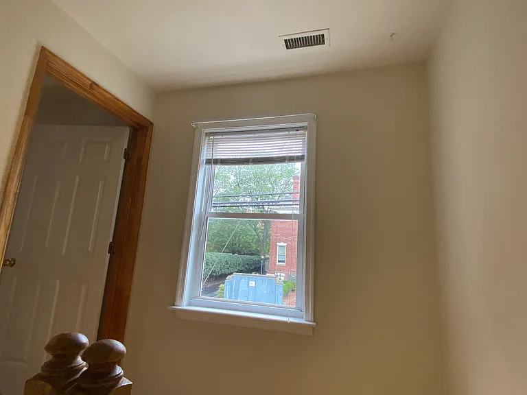 909 W Grace St #6 — Photo 12
