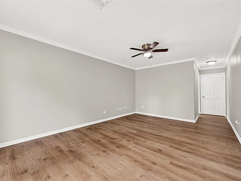 4230 Annawood Cir — Photo 9