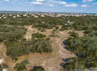 319 N Rolling Oaks Ln, San Antonio, TX 78253