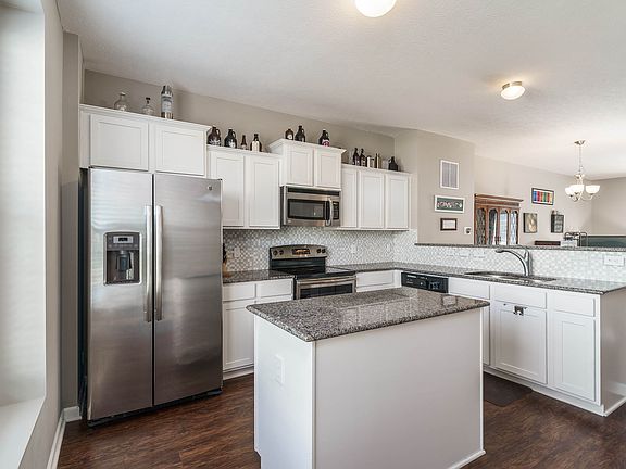 5th image of 5933 Winberry Creek Dr