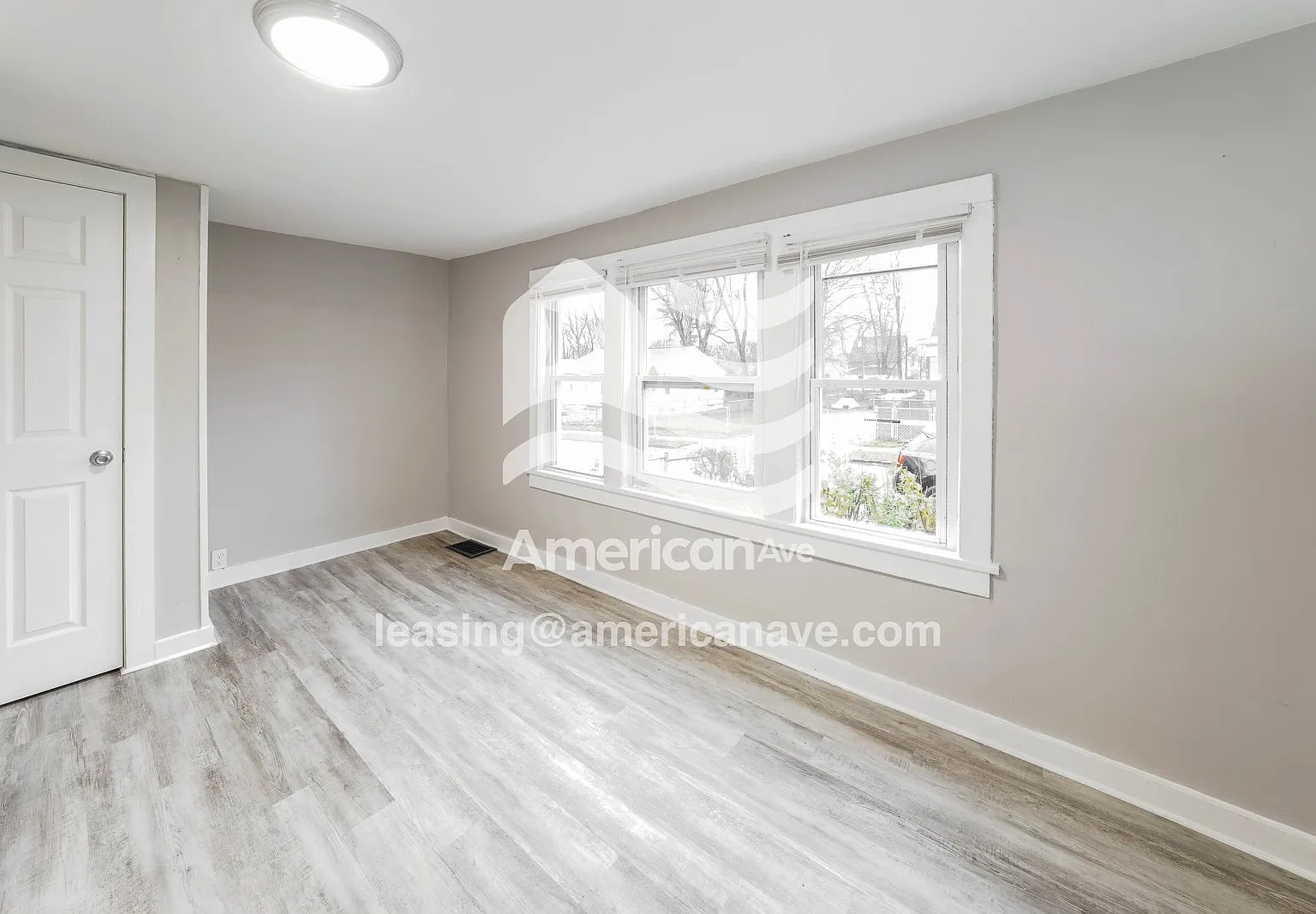 3 bed, 1.0 bath, 1330 sqft, $1,294 — Photo 4
