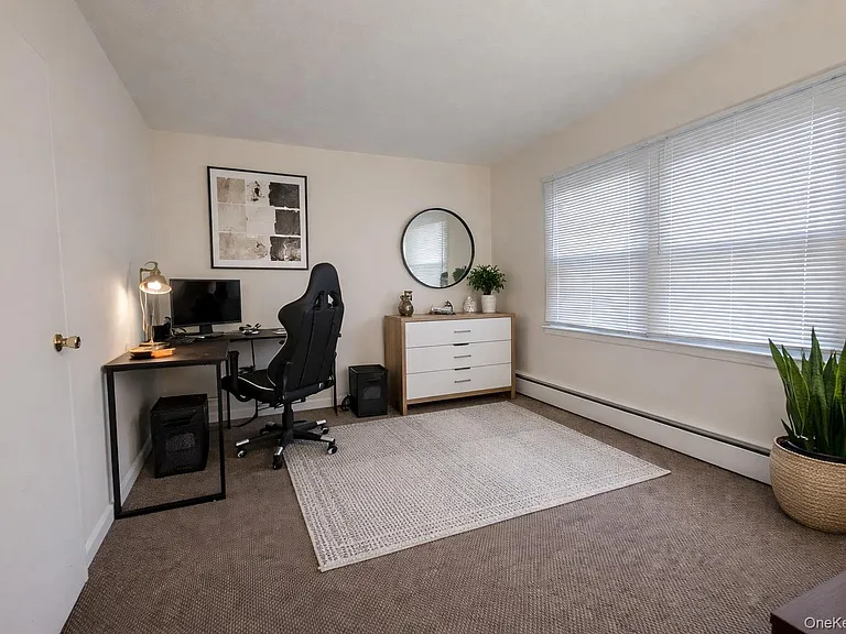 27 Lambert Ave — Photo 7