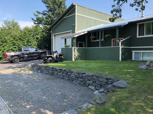 338 Oumalik St, Valdez, AK 99686