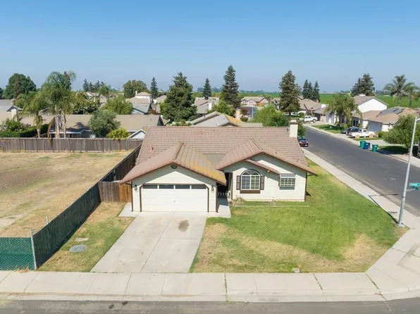 8717 Diamond Ln, Hilmar, CA 95324
