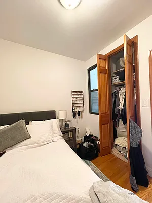 Rented by Oxford Property Group | media 17