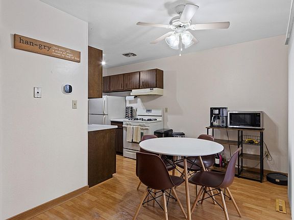 3rd image of 1531 W Edgerton Ave