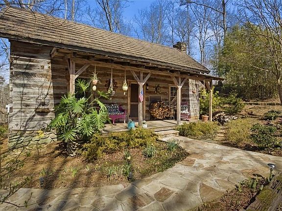 4th image of 3446 Crown Dr