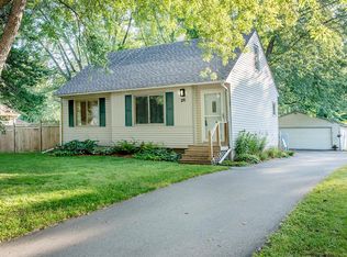 26 Center Rd, Circle Pines, MN 55014