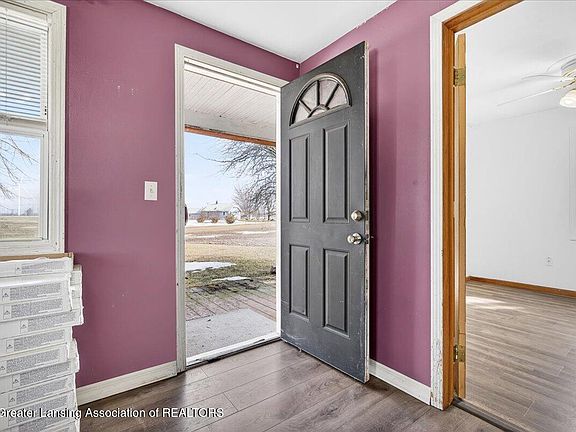 4th image of 4210 E Hayes Rd