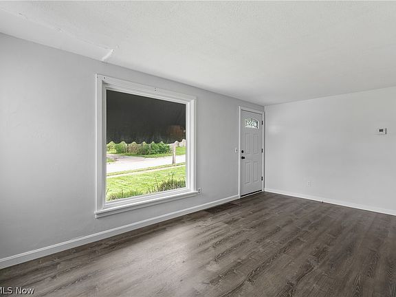 4th image of 1514 37th St NW