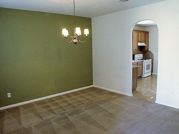 93629465_3