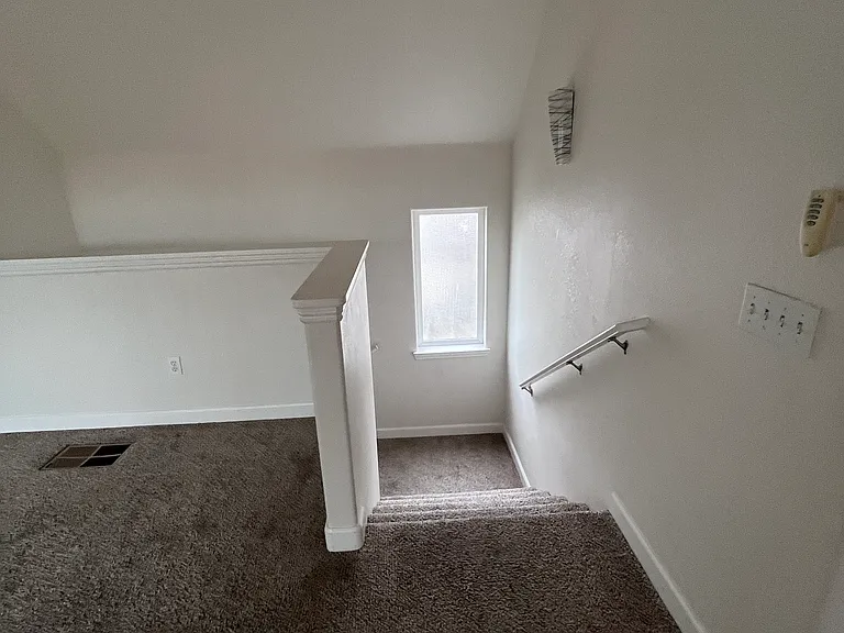 603 W Myrtle Ave — Photo 12