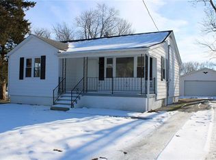 219 W Main St, Saint Jacob, IL 62281