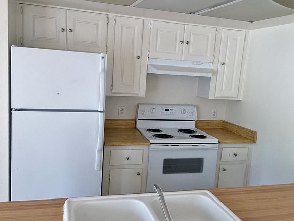 3rd image of 616 S Hardy Dr Unit 136