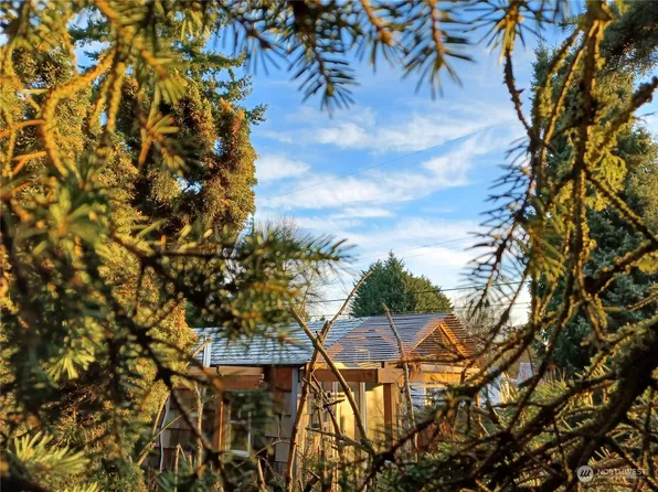 1307 SW 116th Street, Burien, WA 98146