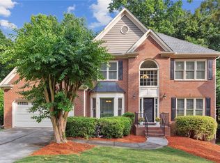 1040 Northpoint Trce, Roswell, GA 30076
