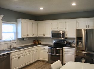 12801 W 51st Ter, Shawnee, KS 66216