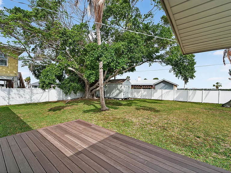 1839 Saint George Dr — Photo 52
