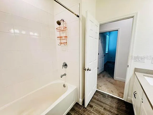 2233 Shadowland Loop — Photo 32