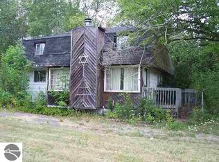 719 W Central Ave, Mackinaw City, MI 49701
