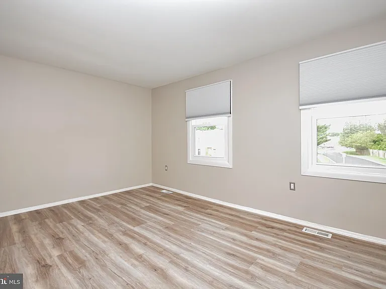 8853 Teakwood Ct — Photo 24