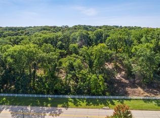 3903 Pioneer Ave SE, Cedar Rapids, IA 52403