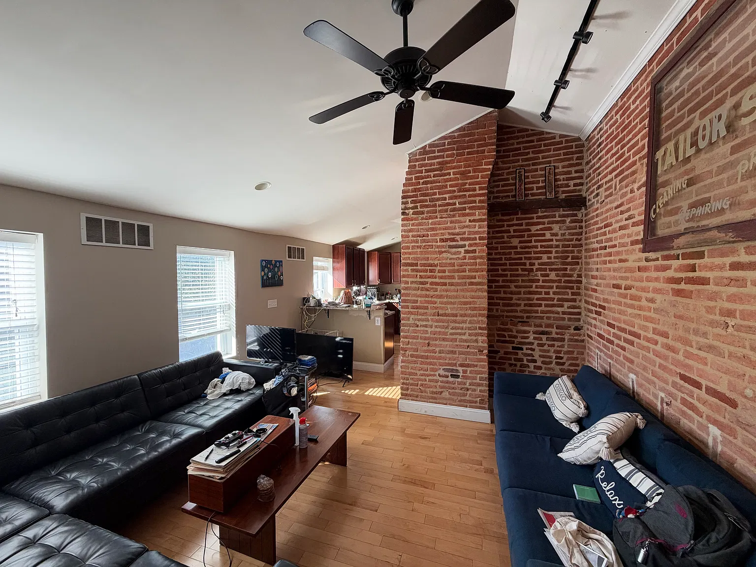 4 bed, 2000 sqft, $850 — Photo 4