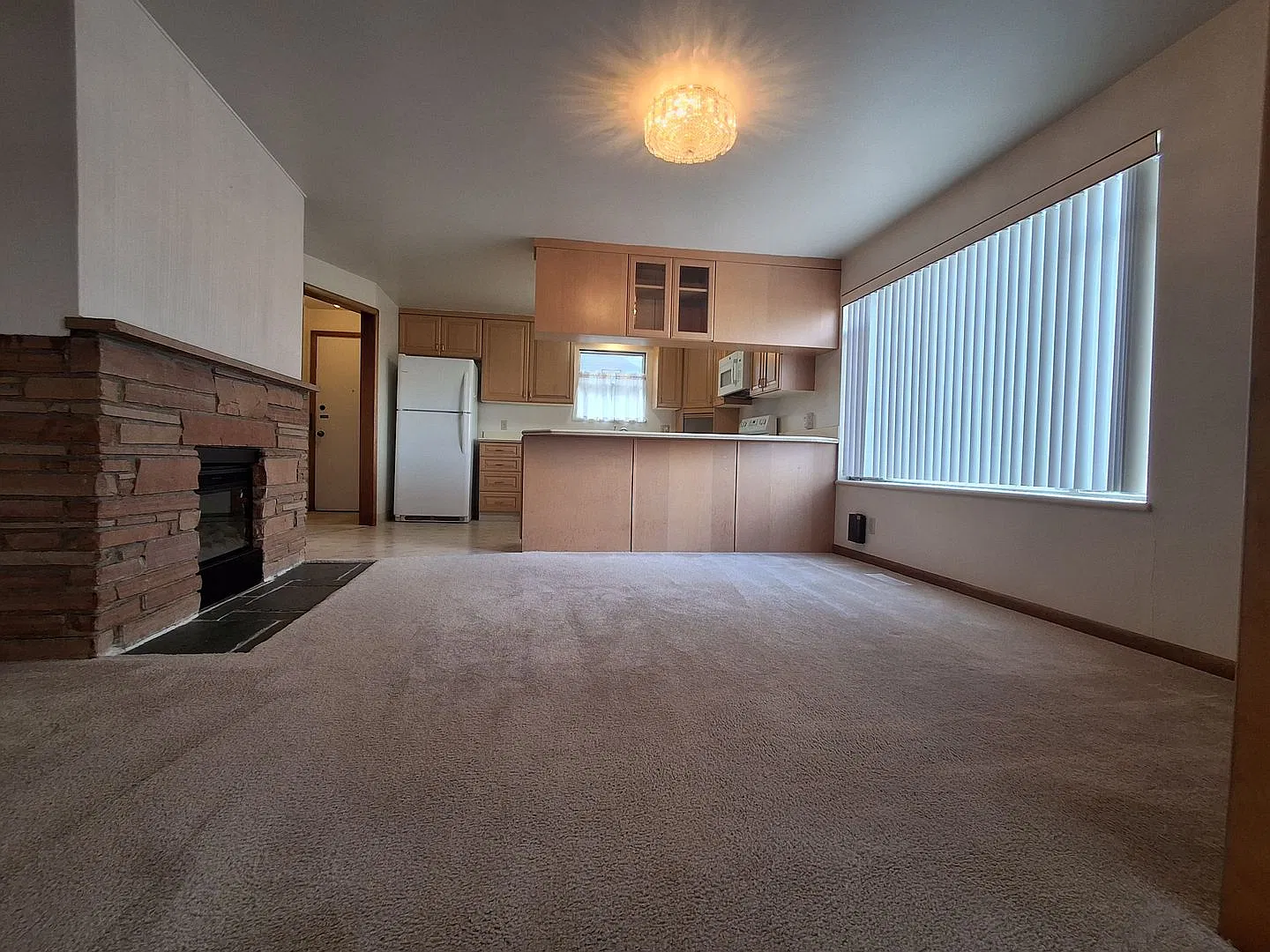 Spacious Home 615 E Lynn St. / Southlake Union — Photo 4