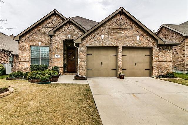 1st image of 796 Waller Dr