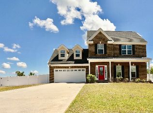 700 English Oak Dr, Hinesville, GA 31313