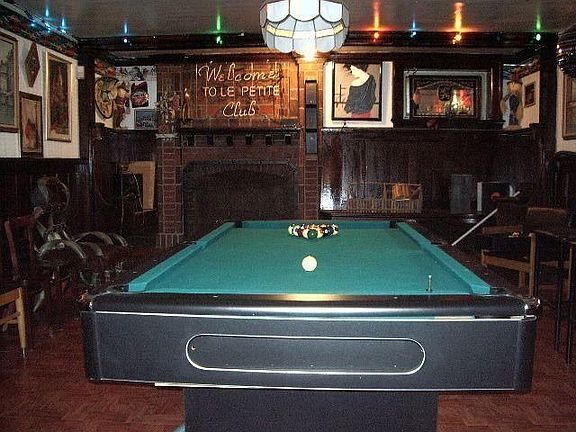 Finished Basement w/ FP