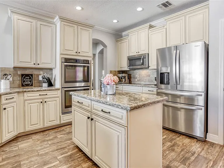 485 Blue Cypress Dr — Photo 9