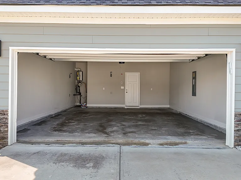 7435 Red Poppy Dr — Photo 39