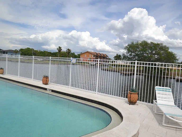329 Moorings Cove Dr — Photo 52