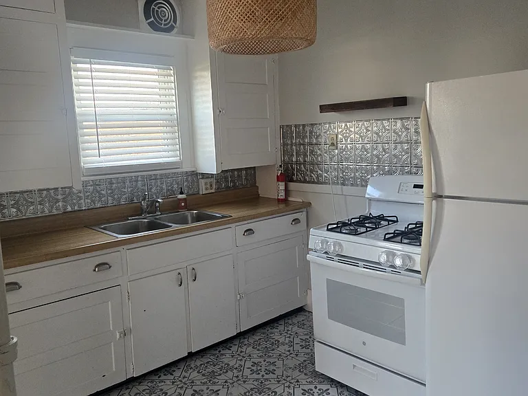 appliances and utilities..included!